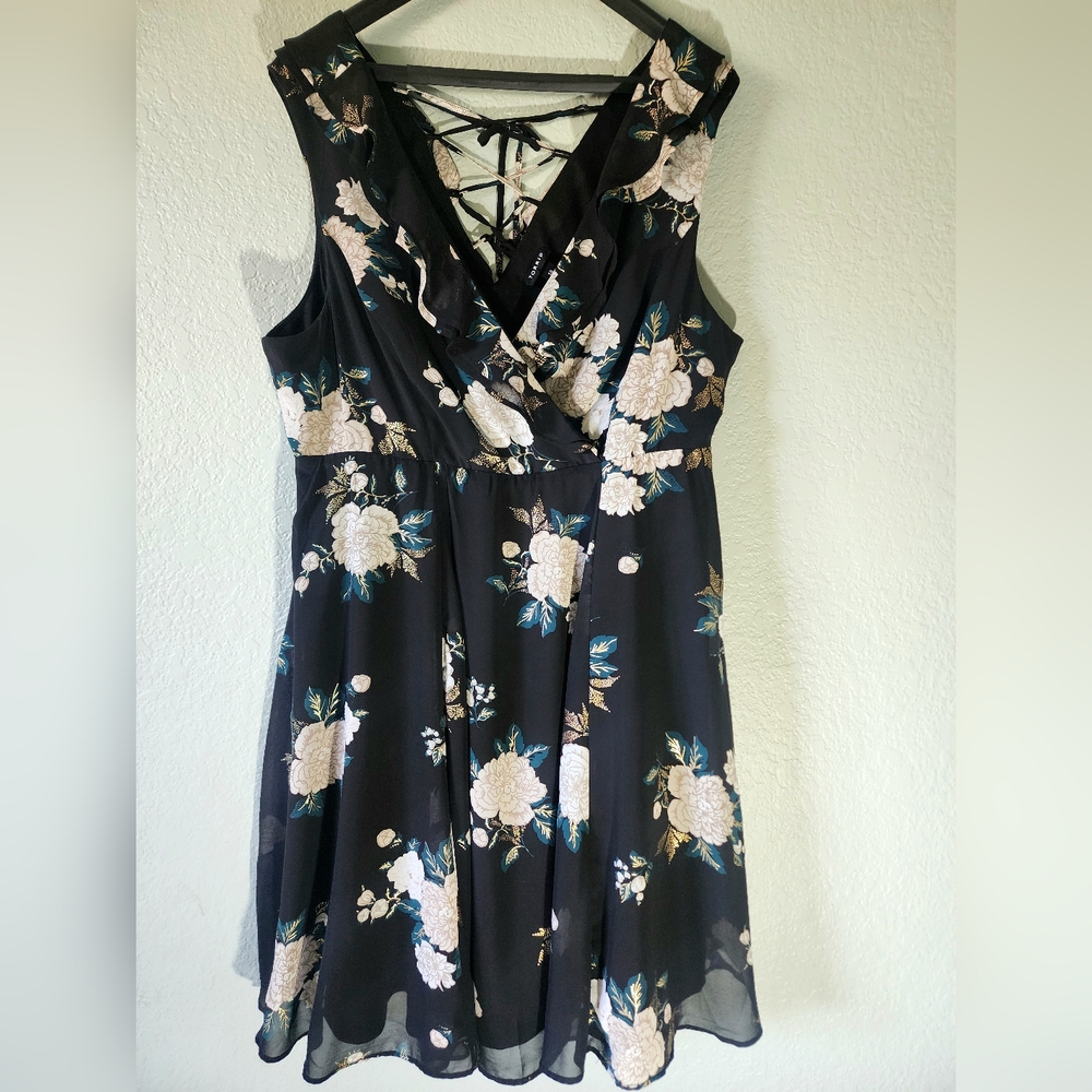 Torrid 18 2X Floral Chiffon Skater Dress - Picture 2 of 9